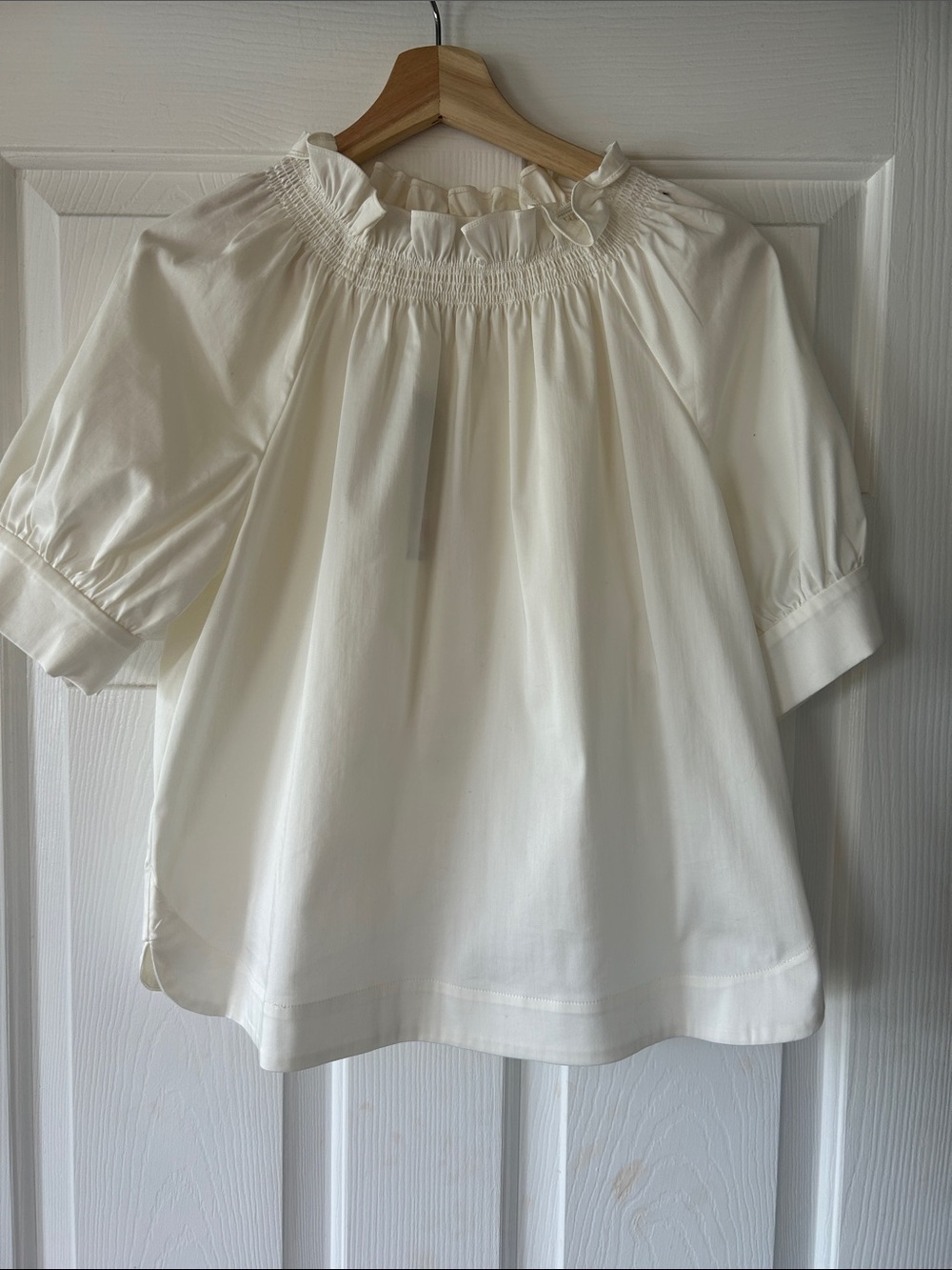 ANTONIO MELANI Cream Smocked Ruffle-Neck Puff Sleeve Blouse